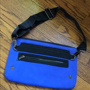 Caraa + Athleta shoulder bag